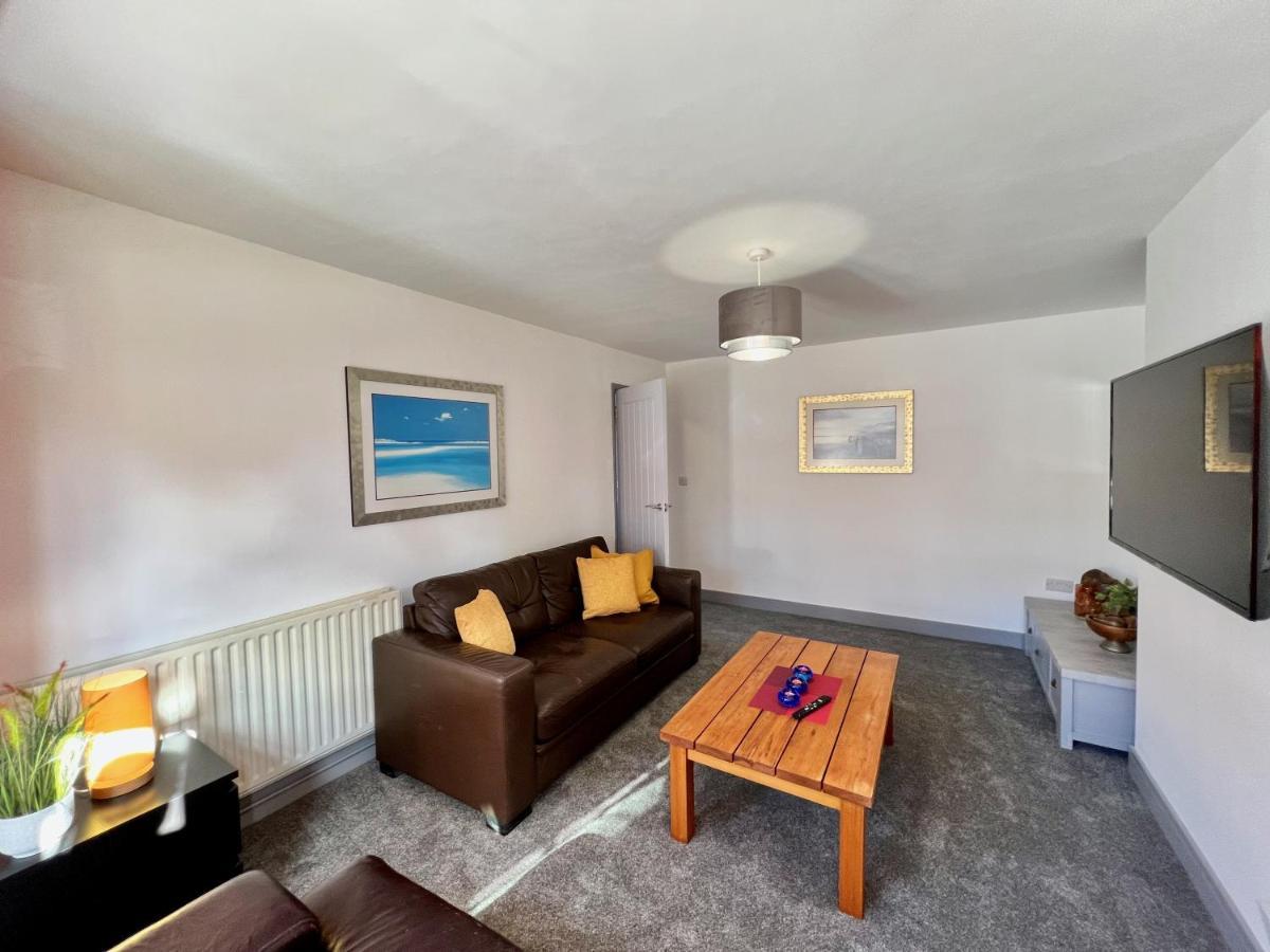 Curzon House One - Great For Contractors Or Family Holidays Cleethorpes Bagian luar foto