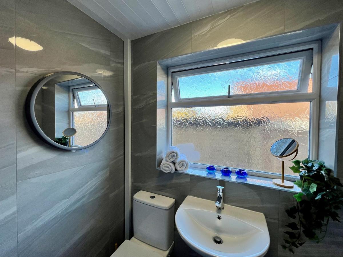 Curzon House One - Great For Contractors Or Family Holidays Cleethorpes Bagian luar foto