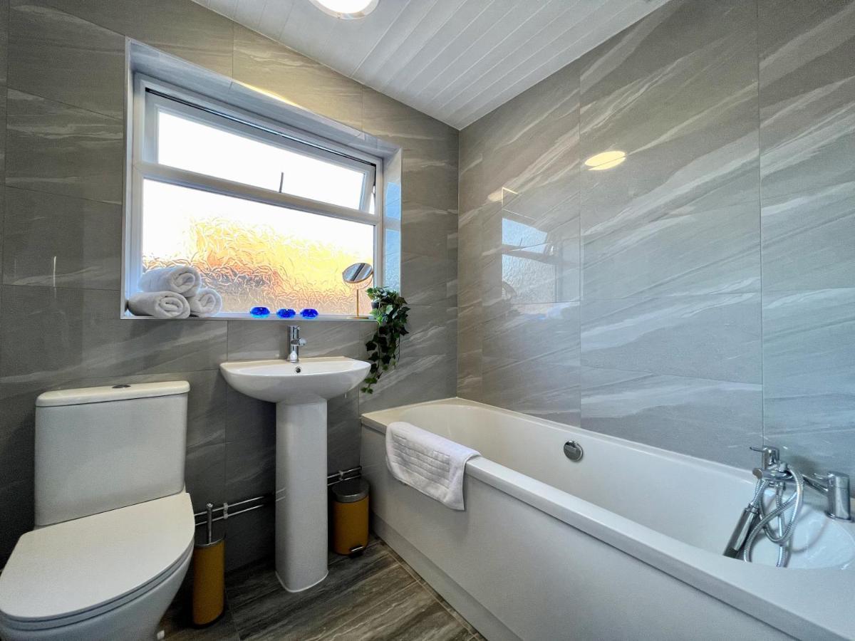 Curzon House One - Great For Contractors Or Family Holidays Cleethorpes Bagian luar foto